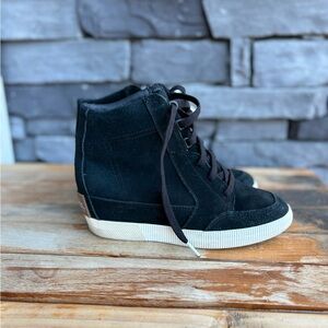 Sorel Black Suede High-Top Sneakers